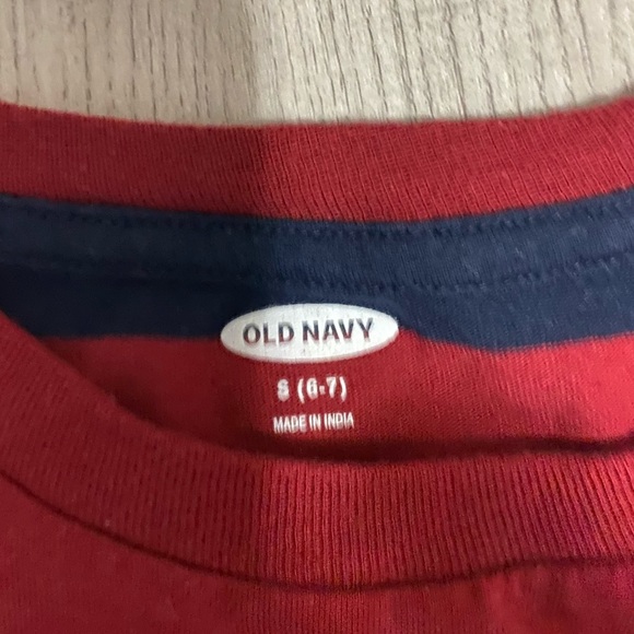 💝 3/$10. Old Navy striped long sleeve t shirt - Picture 2 of 2
